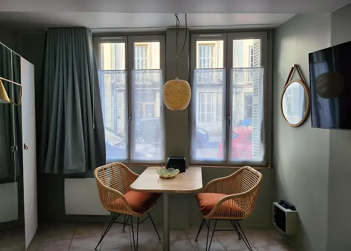 Ambiance Raffinee Coeur De Dijon